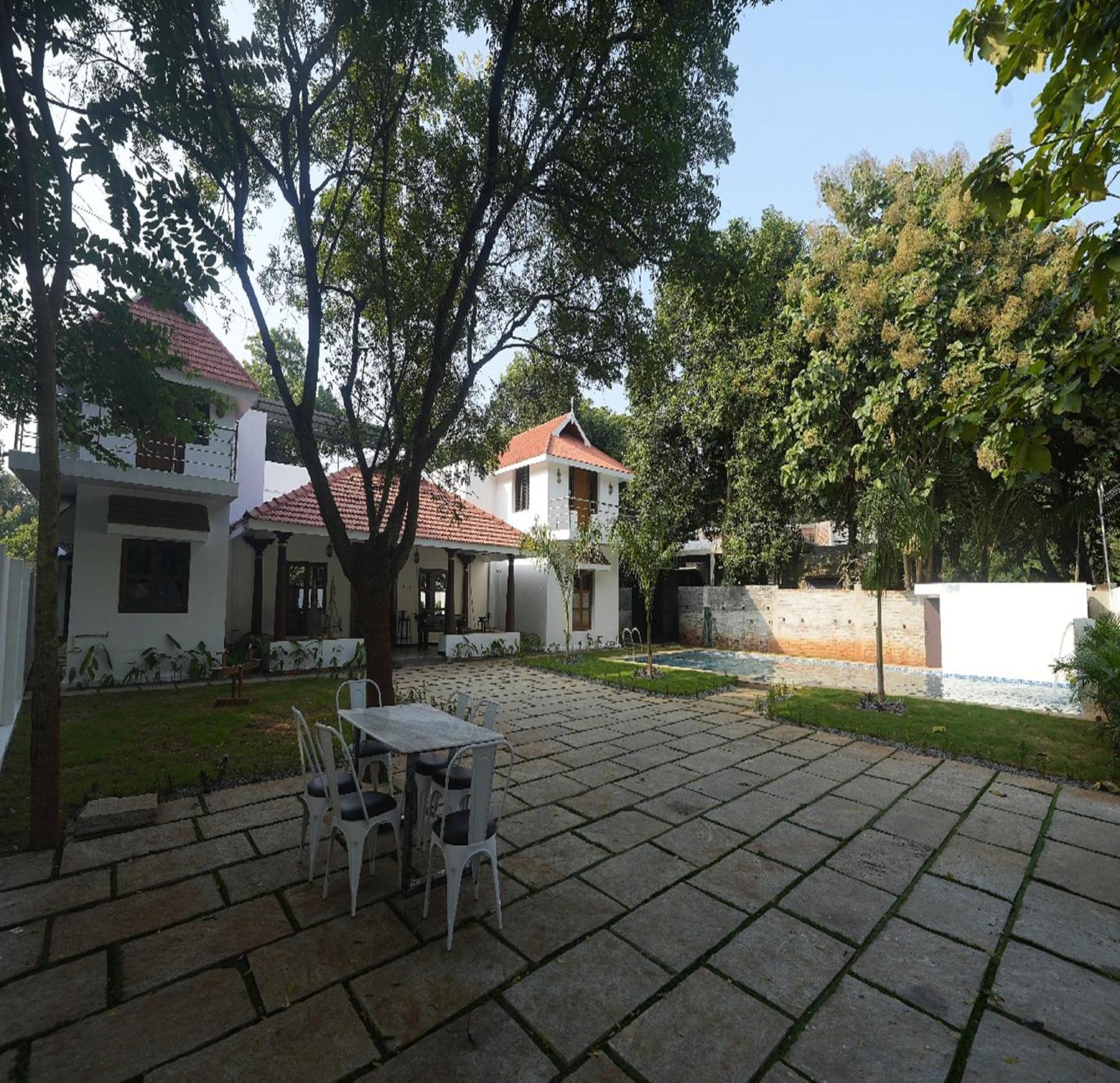 Courtyard Castle Heritage Resort Puducherry Exterior foto