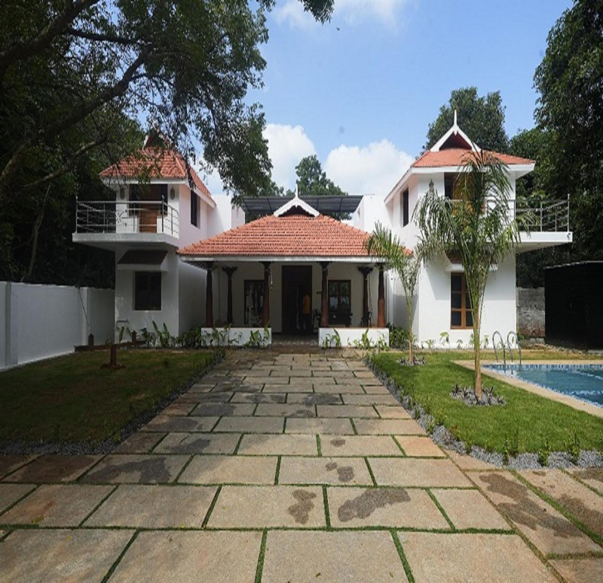 Courtyard Castle Heritage Resort Puducherry Exterior foto