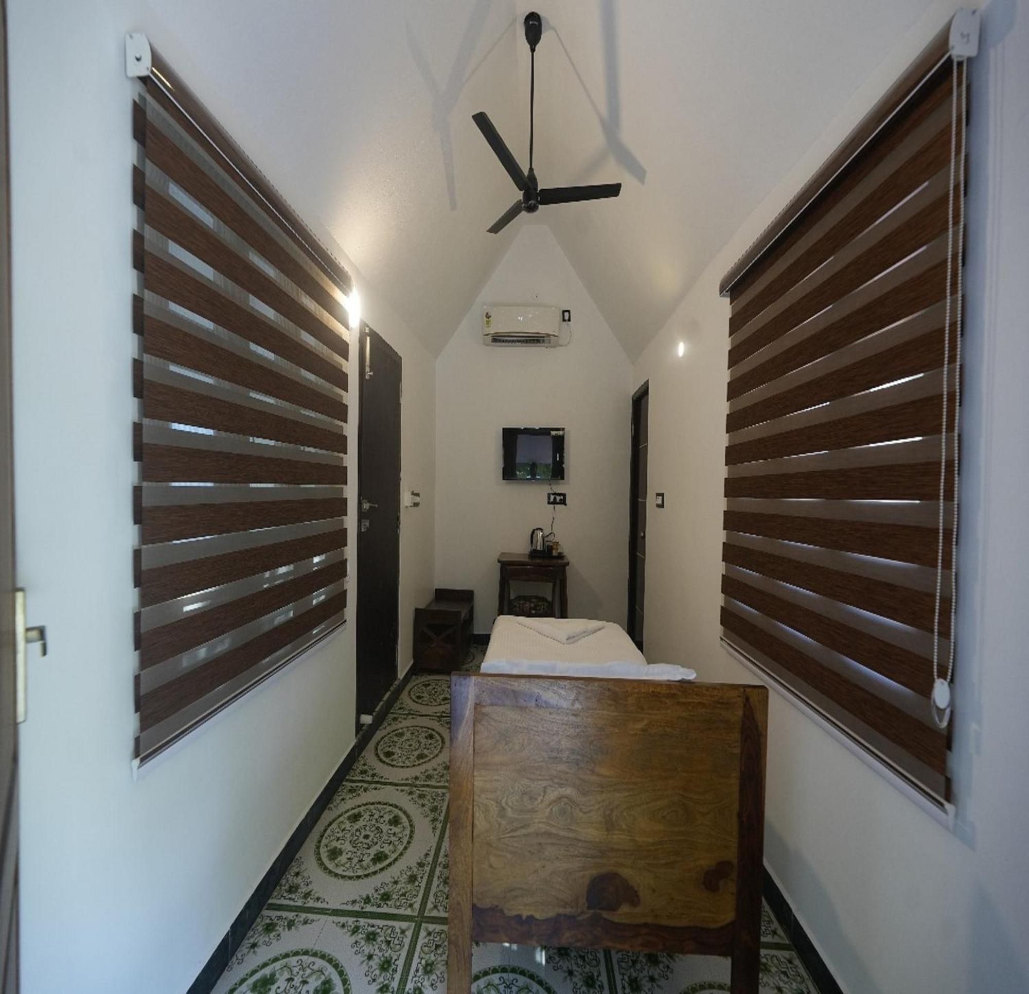 Courtyard Castle Heritage Resort Puducherry Exterior foto