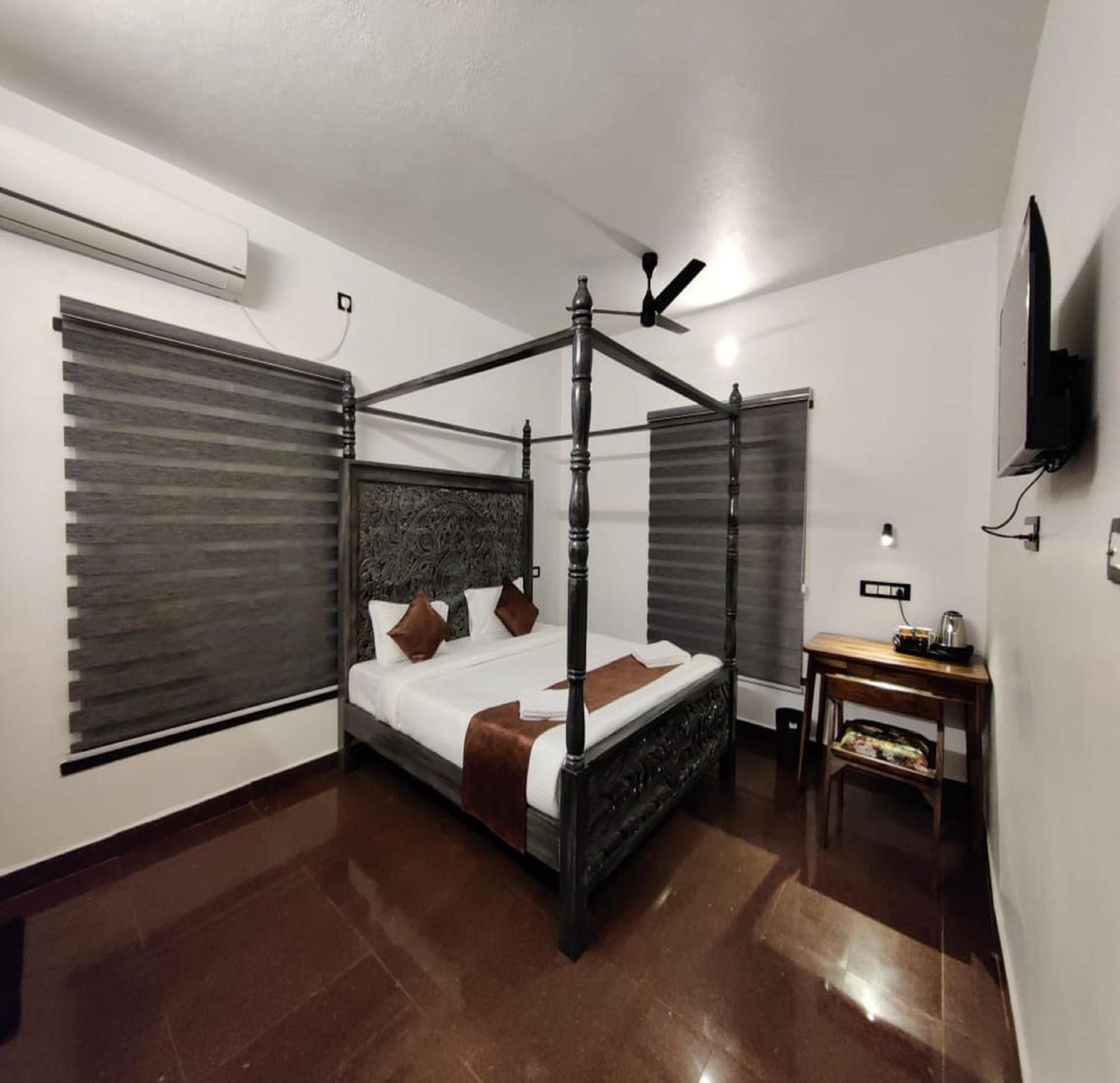 Courtyard Castle Heritage Resort Puducherry Exterior foto