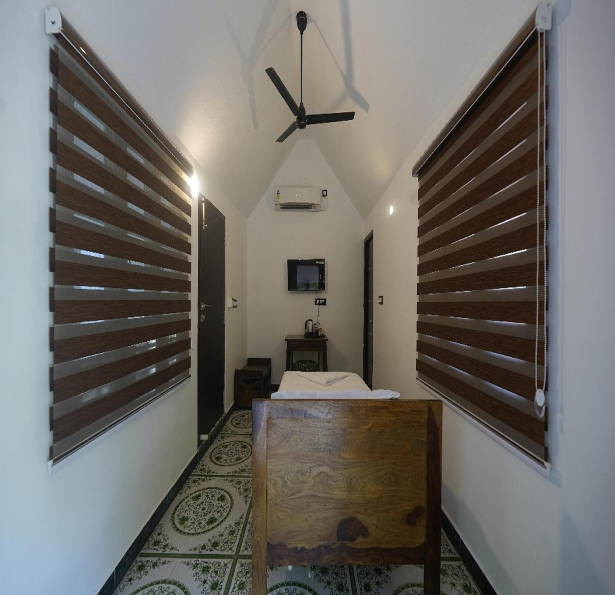 Courtyard Castle Heritage Resort Puducherry Exterior foto
