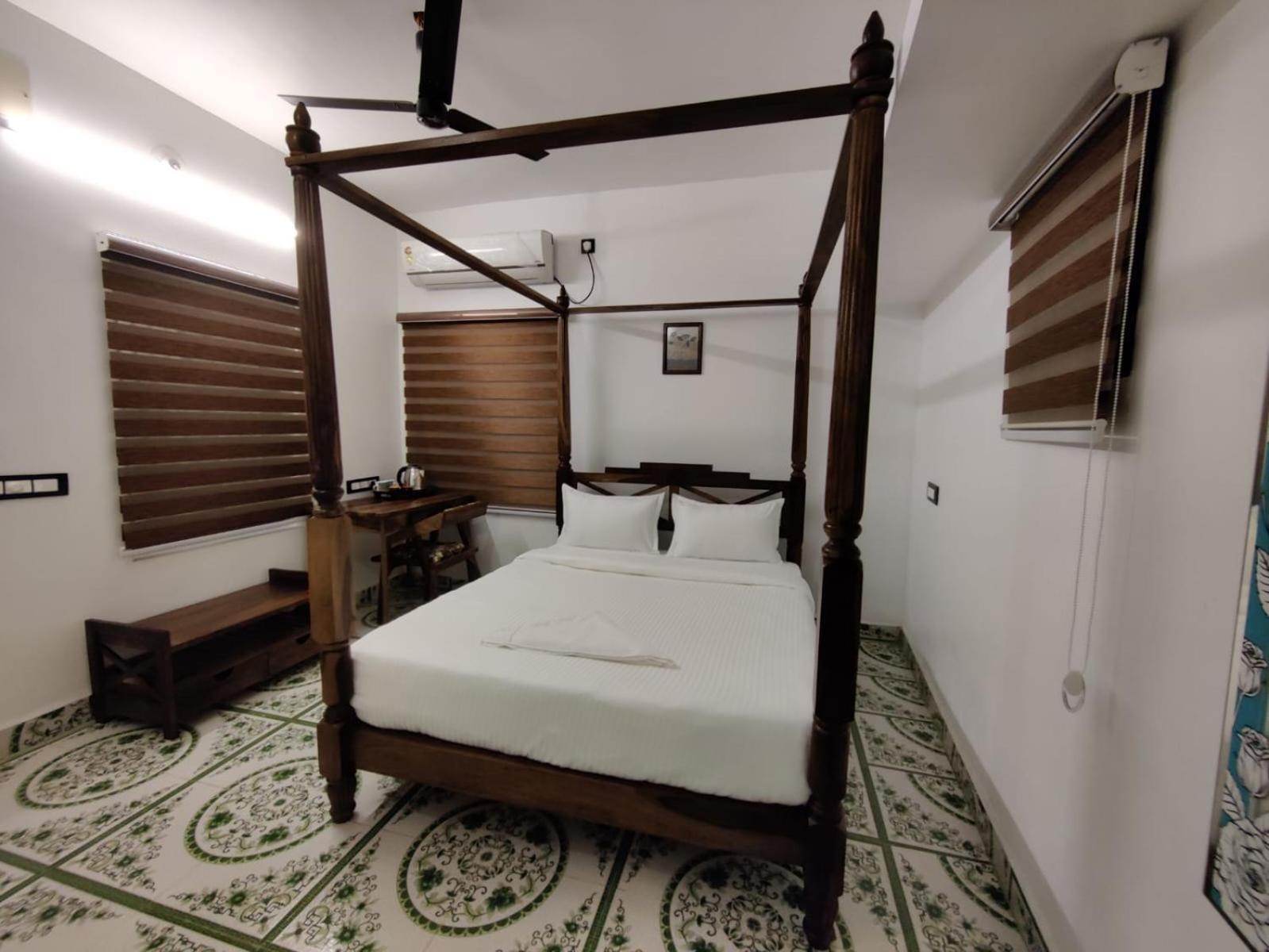 Courtyard Castle Heritage Resort Puducherry Exterior foto